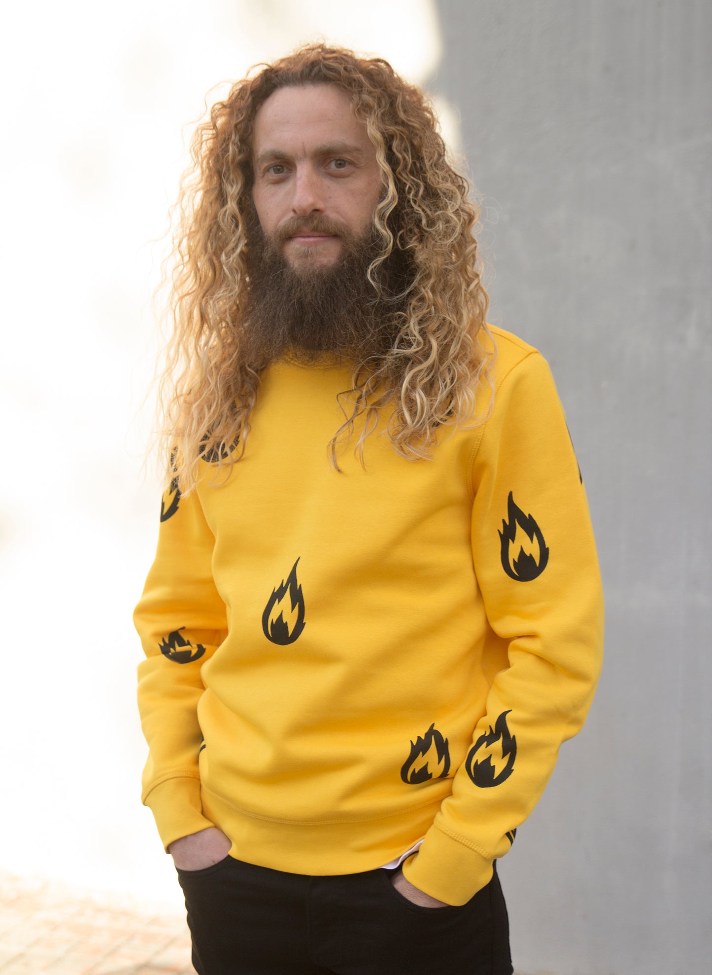 “Fires” Sweatshirt - Sustainable and Exclusive Fashion | Ana Mundana