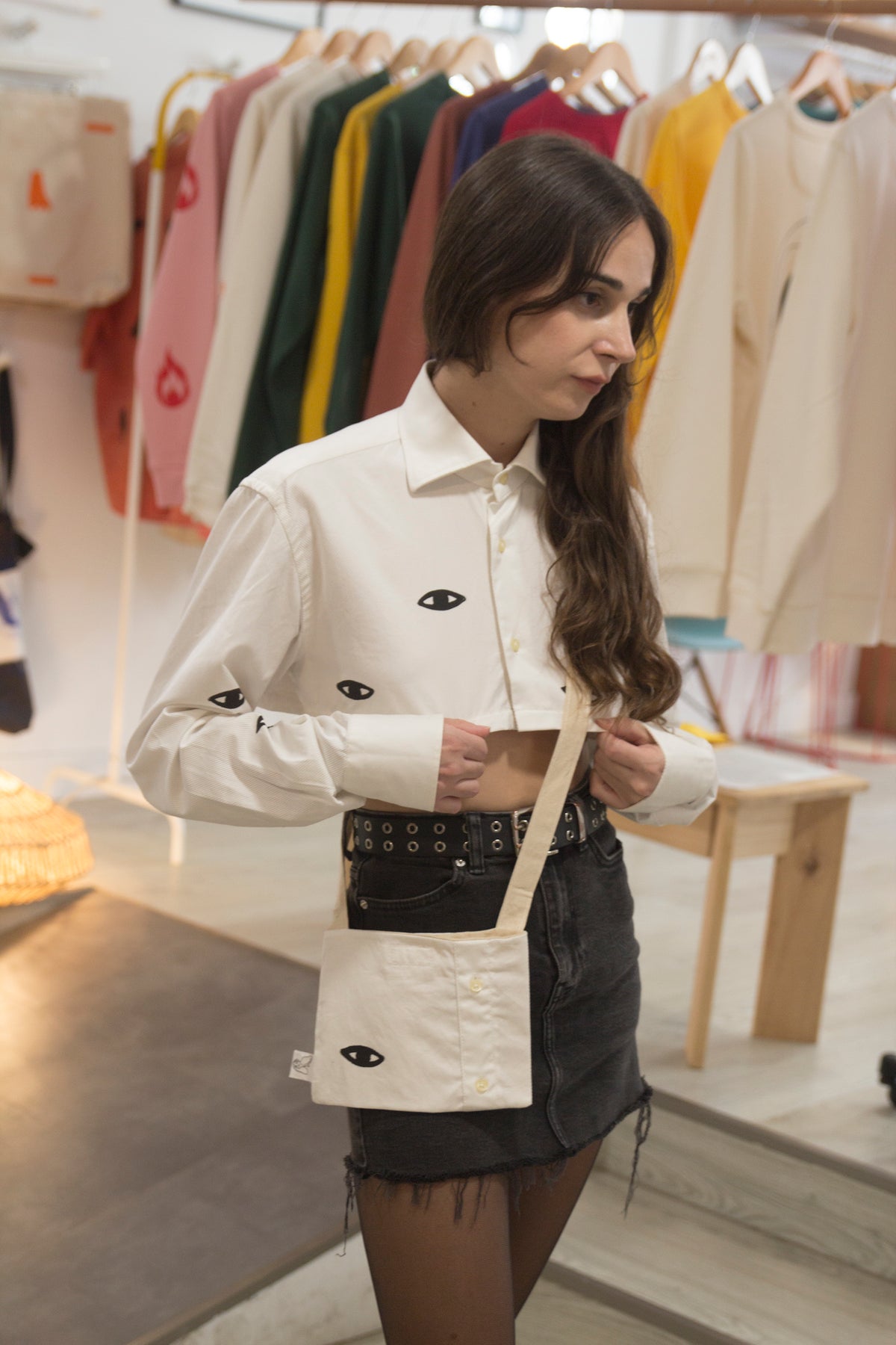 Camisa crop ojos