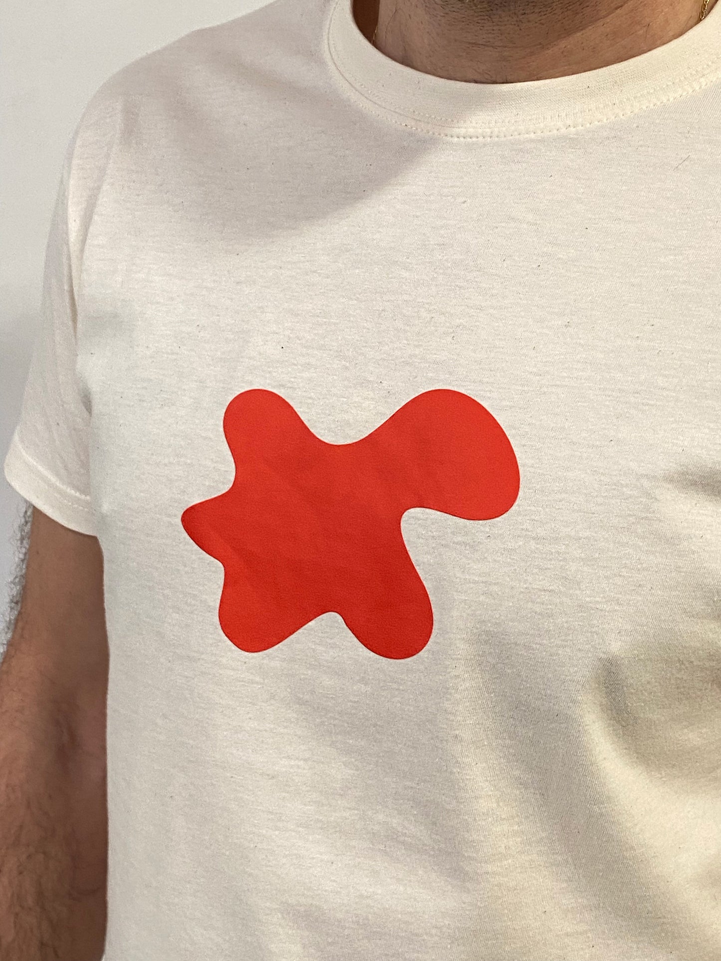 CAMISETA MANCHA ROJA