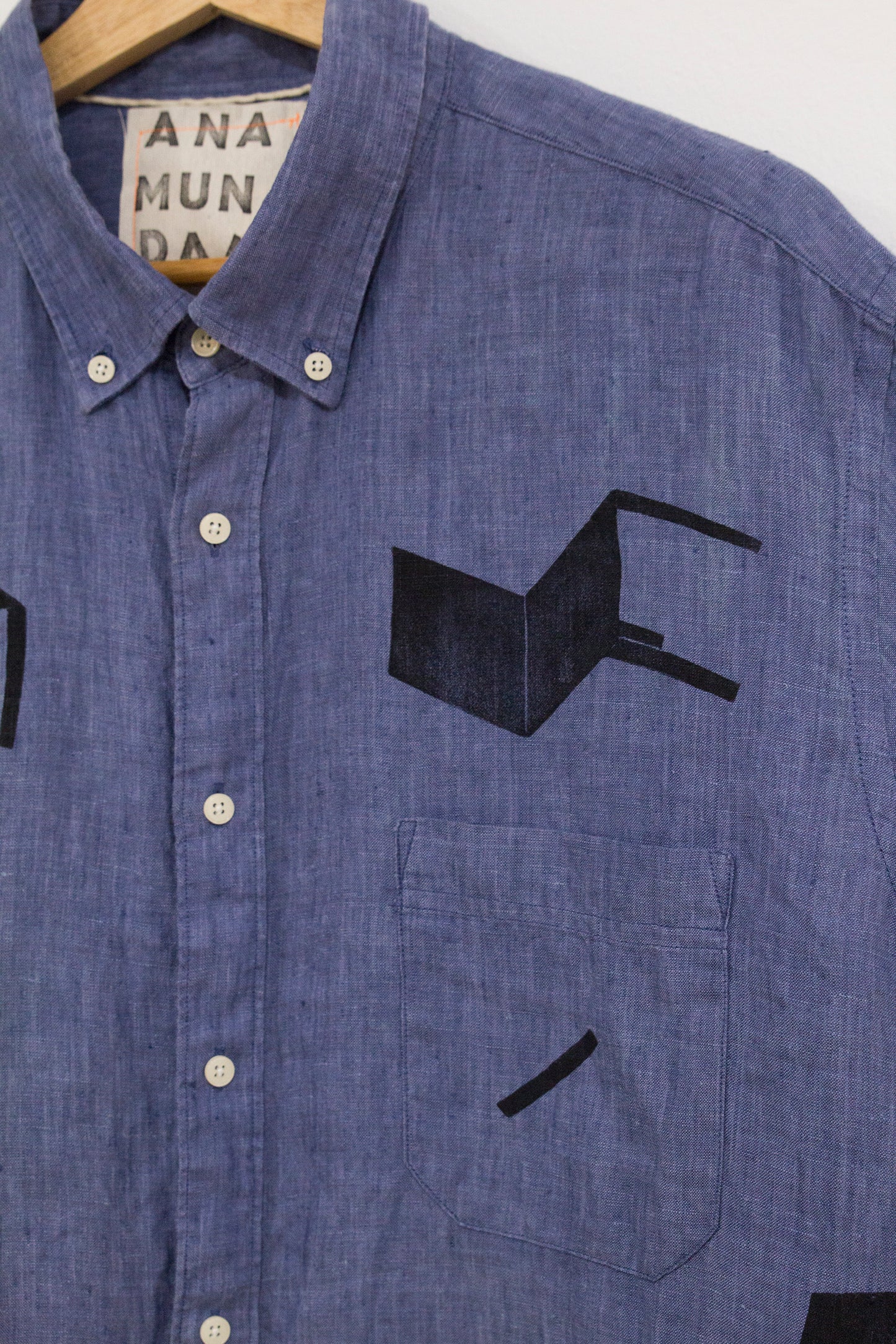 Camisa azul de lino