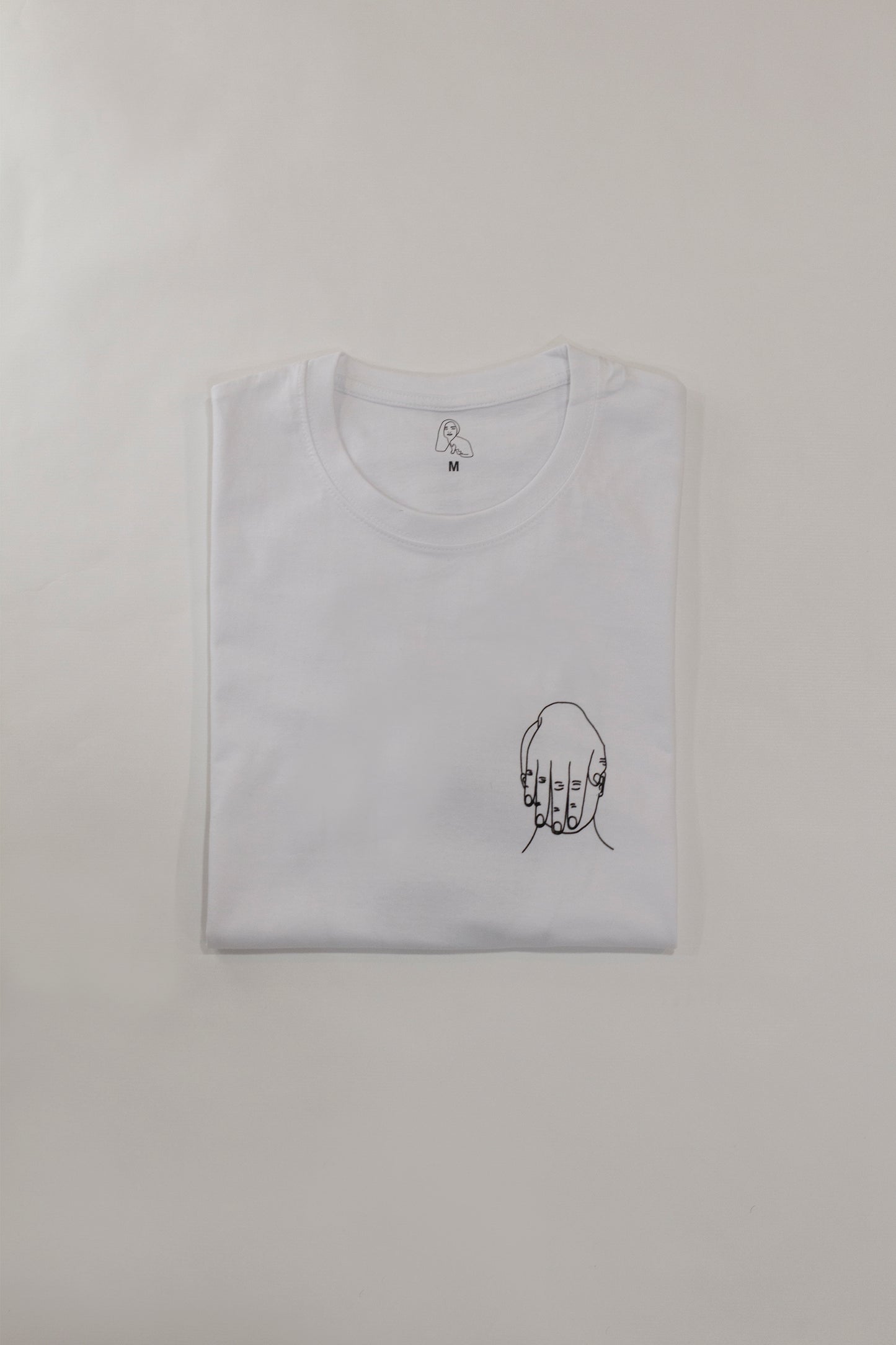 Camiseta "Luke" con Ilustración Minimalista