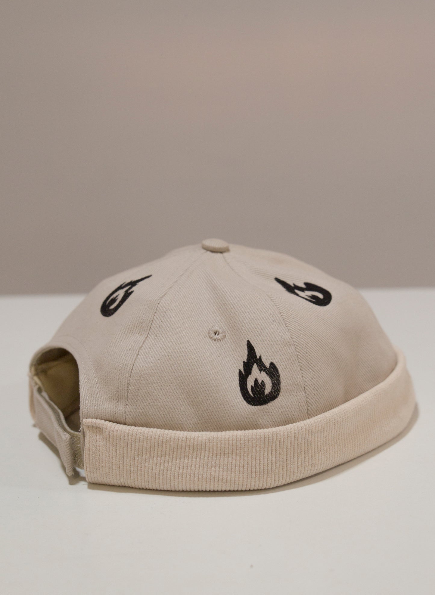 Gorra de pescador fuegos